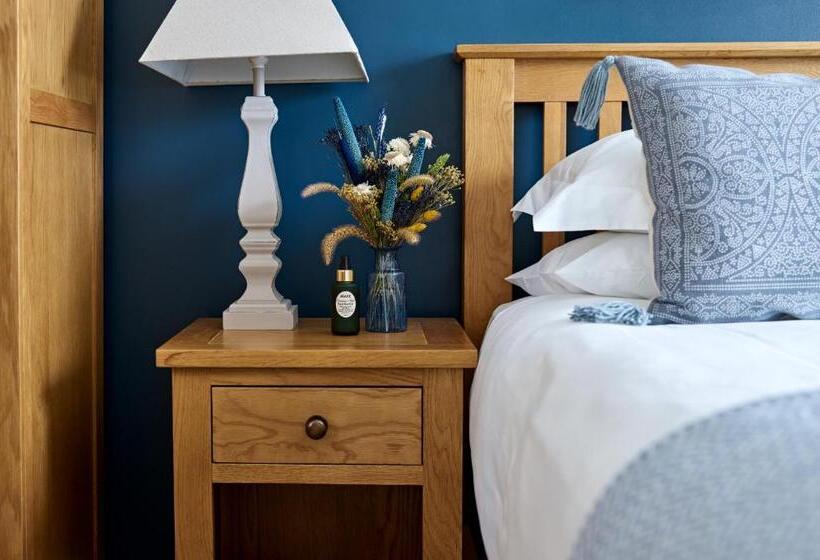 Bed and Breakfast The Barrington Boar