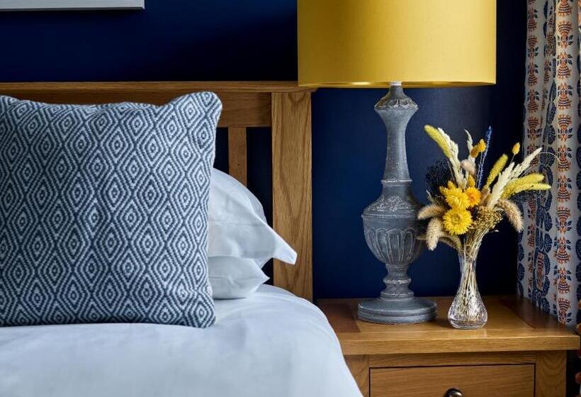 Bed and Breakfast The Barrington Boar