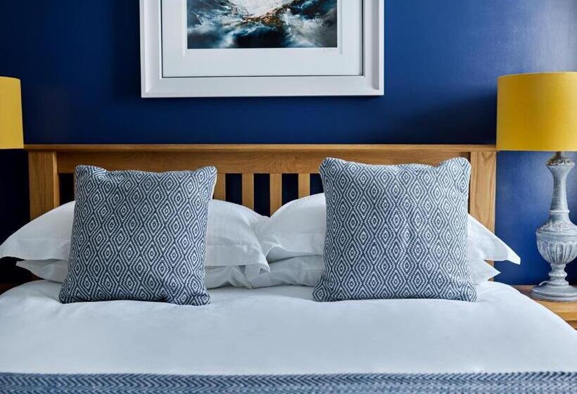 Bed and Breakfast The Barrington Boar