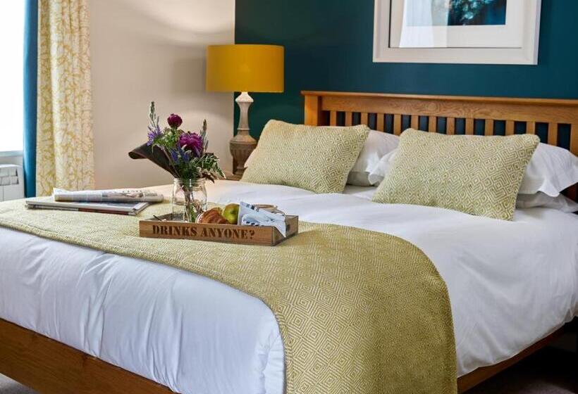 Bed and Breakfast The Barrington Boar