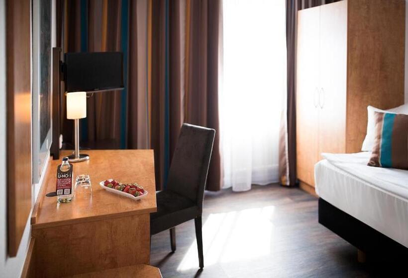 Centro Hotel U No1, Trademark Collection By Wyndham