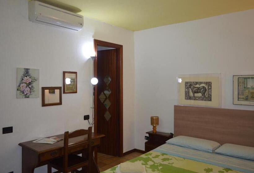 فندق B&b Il Giardino Segreto