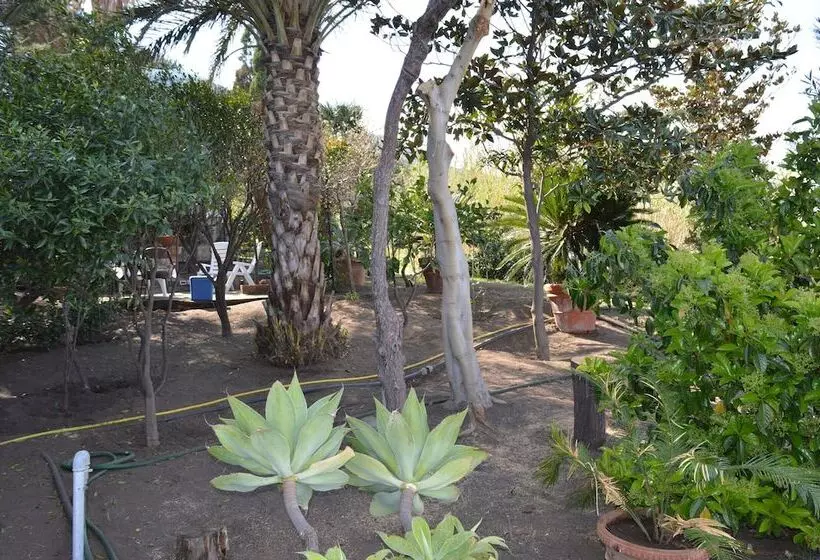 هتل B&b Il Giardino Segreto