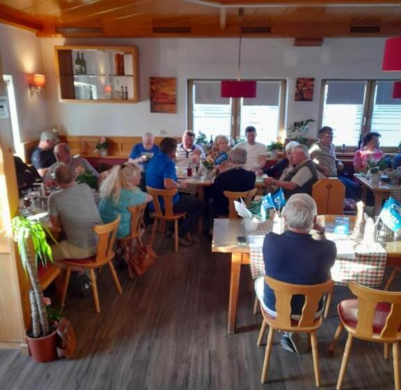 ホテル Gasthof Falter