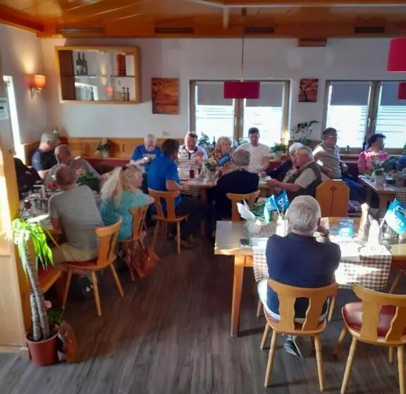 هتل Gasthof Falter