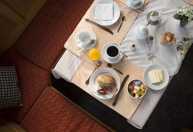 هتل Landhaus Fischer