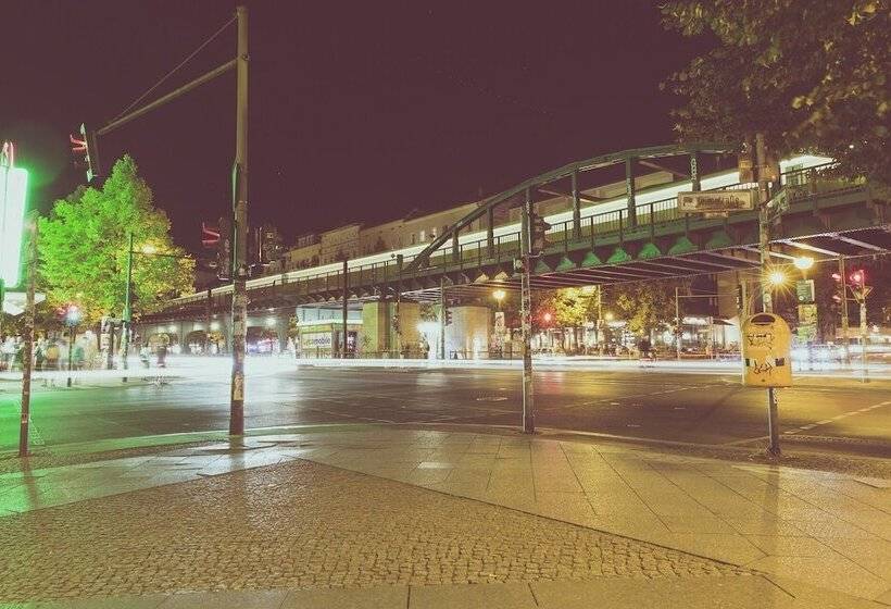 هتل Pension Freiraum Guesthouse Berlin