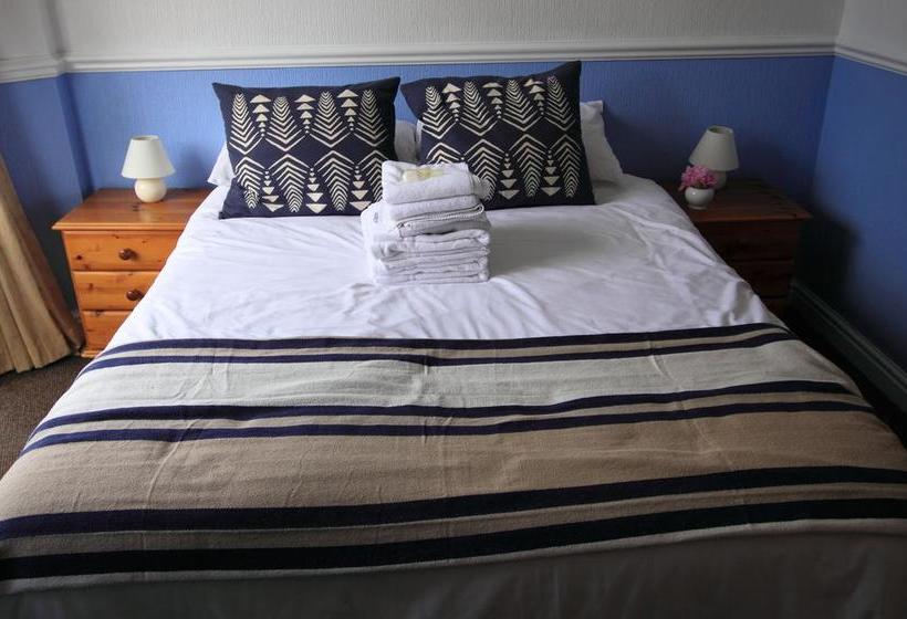 Отель The Shoreline