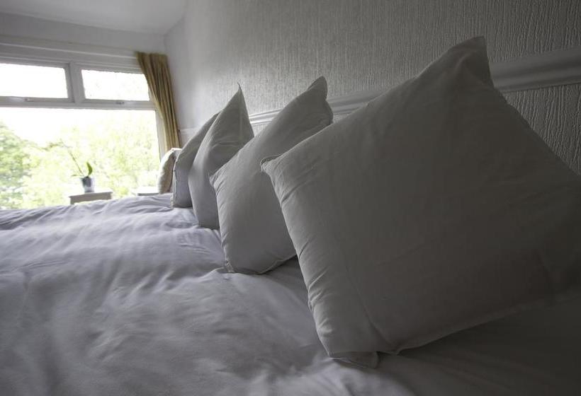 Отель The Shoreline