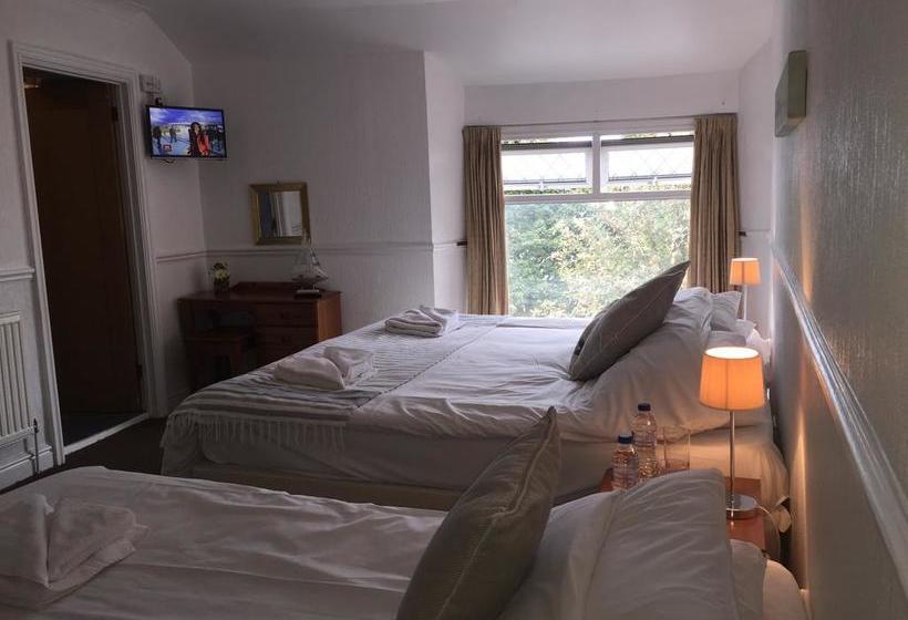 Отель The Shoreline