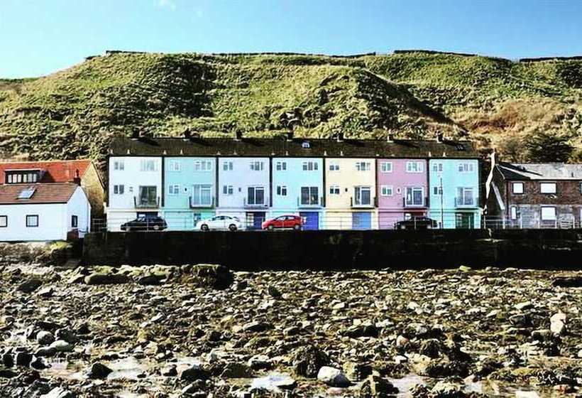 Hotelli The First And Last Pub