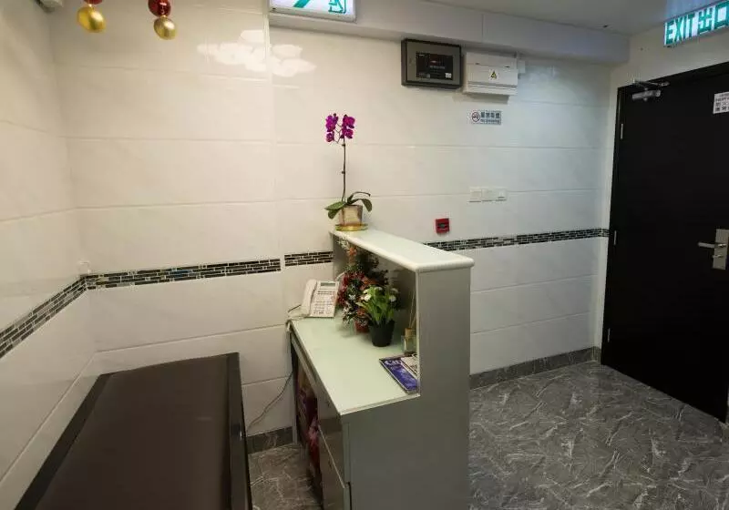 هتل Hi Inn