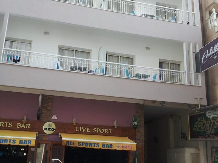 Stephanie City Apartments