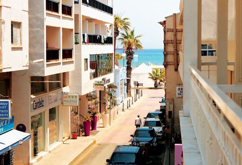 Stephanie City Apartments