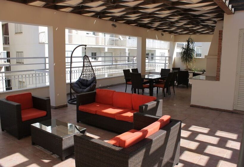 Stephanie City Apartments