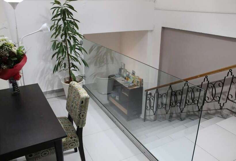 Stephanie City Apartments