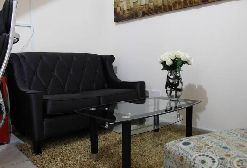 Stephanie City Apartments