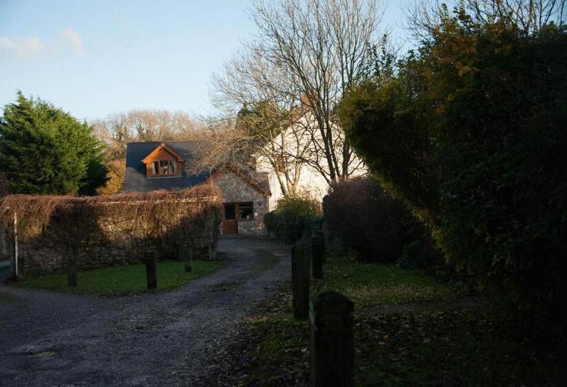 צימר Ballas Farm Country Guest House