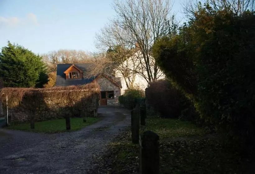 Aamiaismajoitus (B&B) Ballas Farm Country Guest House