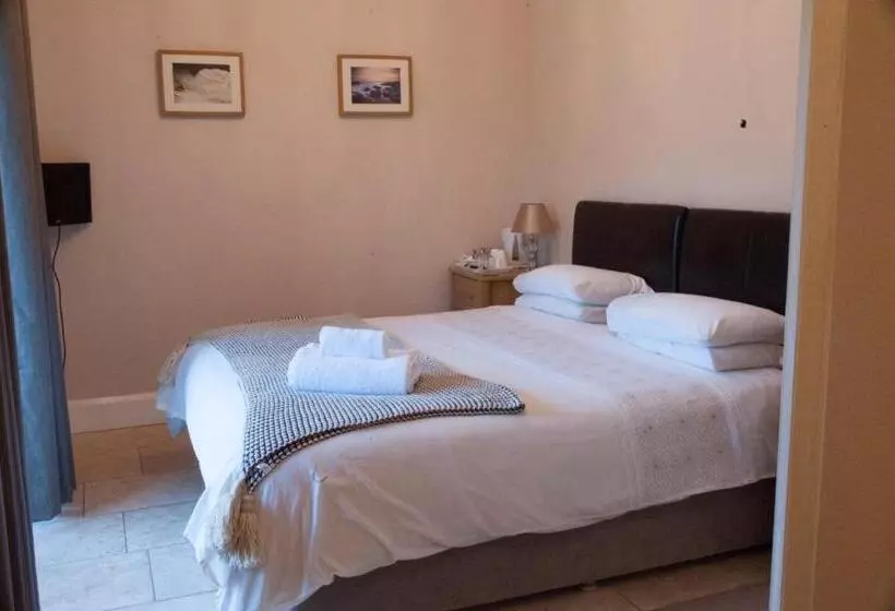 Aamiaismajoitus (B&B) Ballas Farm Country Guest House