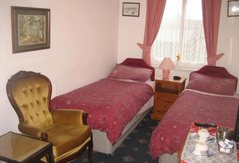 مبيت وإفطار Four Seasons Guest House