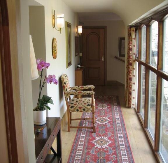 مبيت وإفطار Gardeners Cottage B And B
