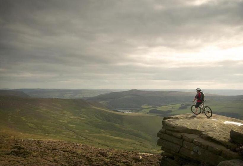 مبيت وإفطار Gardeners Cottage B And B