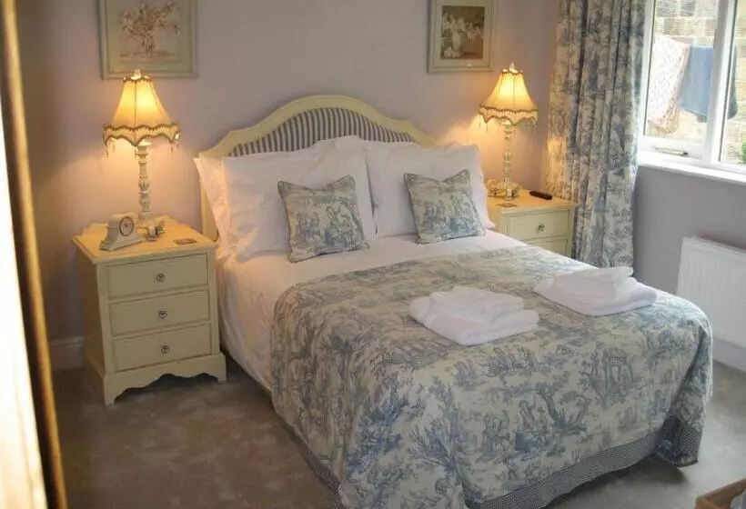 Aamiaismajoitus (B&B) Gardeners Cottage B And B
