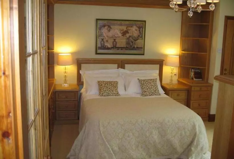 Aamiaismajoitus (B&B) Gardeners Cottage B And B