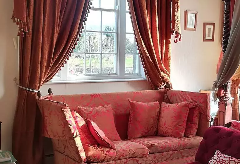 تختخواب و صبحانه Inch Schoolhouse   Event Residence