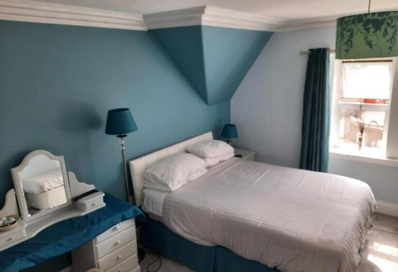 צימר Jacobite Rose