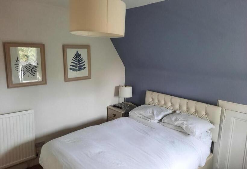 צימר Jacobite Rose