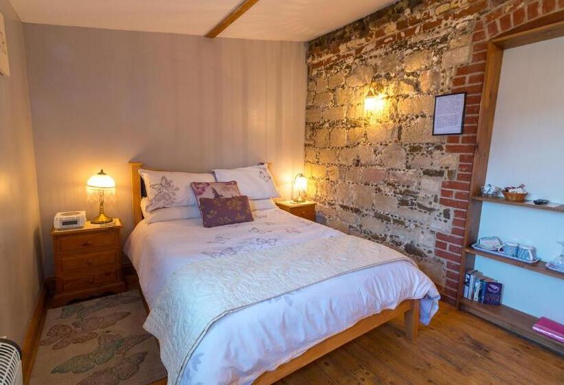 مبيت وإفطار Little Abbey Farm