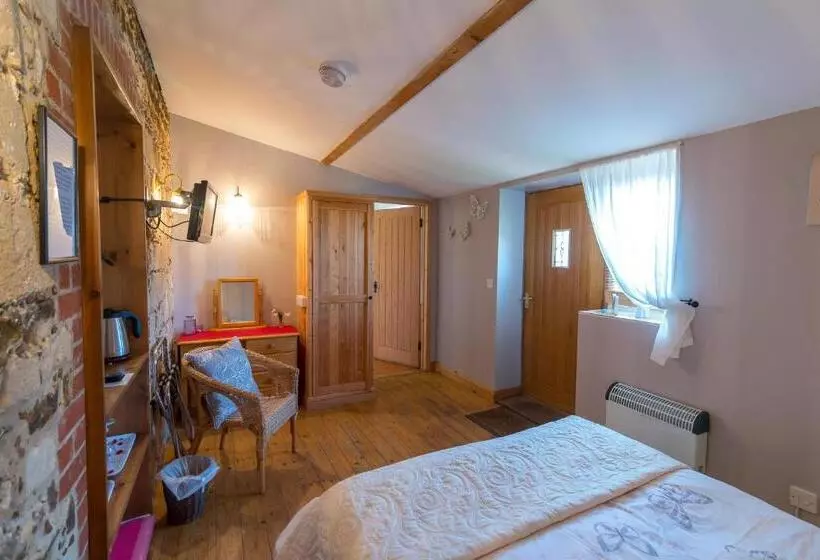 Aamiaismajoitus (B&B) Little Abbey Farm