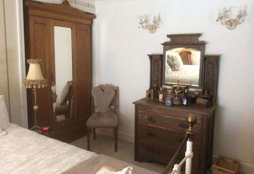 مبيت وإفطار Well House