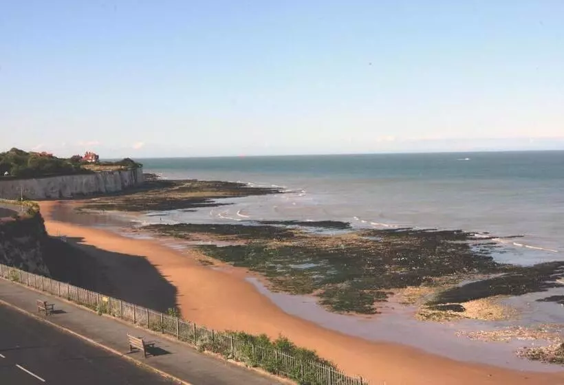 هتل Bay Tree Broadstairs