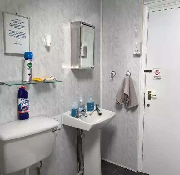 Hotelli Brafferton Guest House