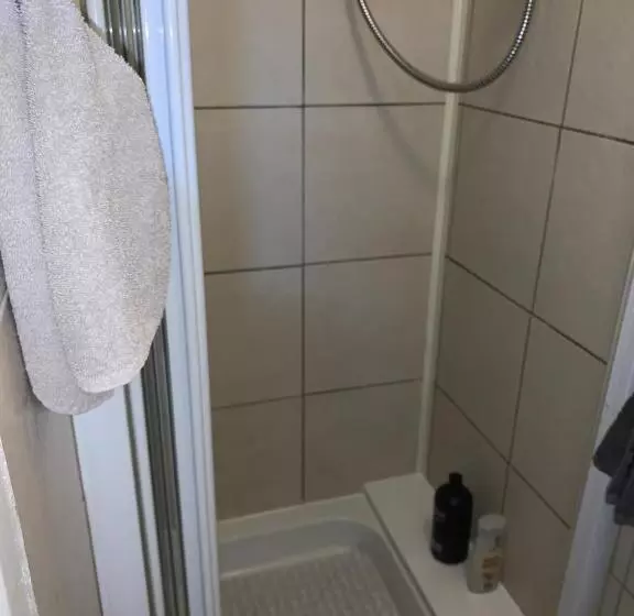 Hotelli Brafferton Guest House