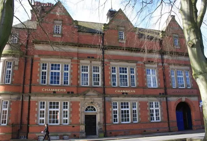 Hotelli Bridgewood House