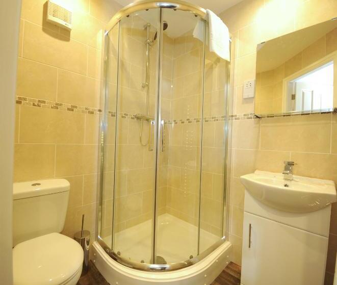 בית מלון כפרי Queens Arms Country Inn