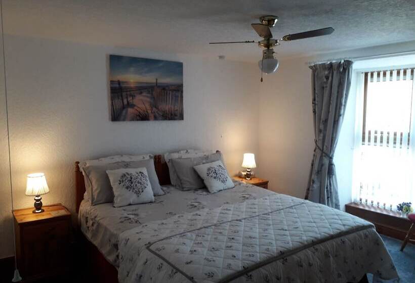 فندق The Anchorage