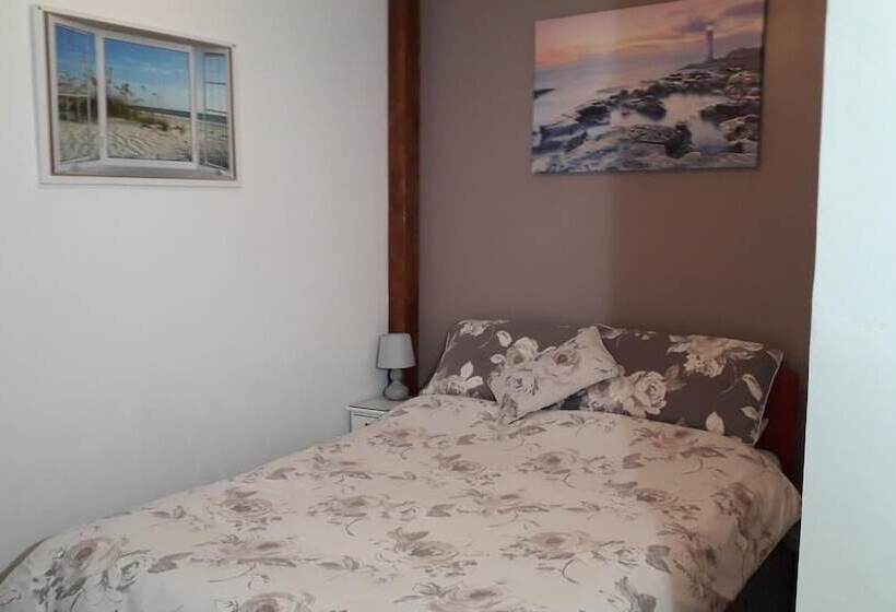 فندق The Anchorage