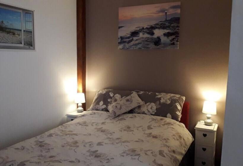 فندق The Anchorage