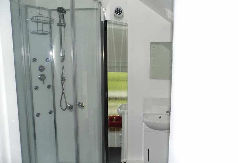 فندق The Anchorage