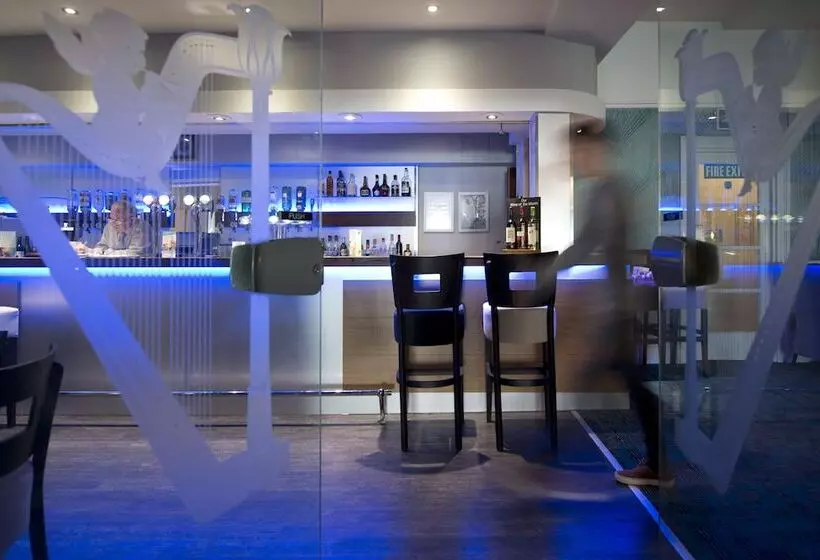 Hotelli The Beresford
