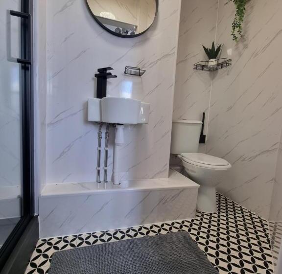 The Dolphin Hotel & Restaurant