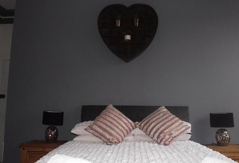 The Dolphin Hotel & Restaurant