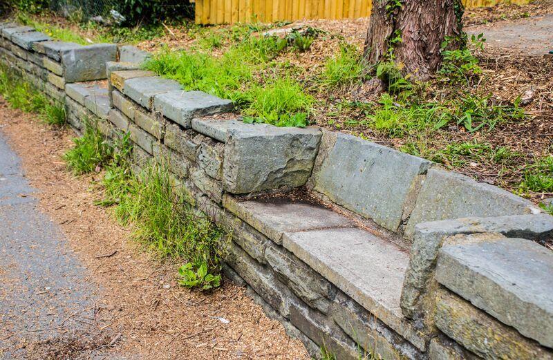 Отель The Falcon Inn Retreat