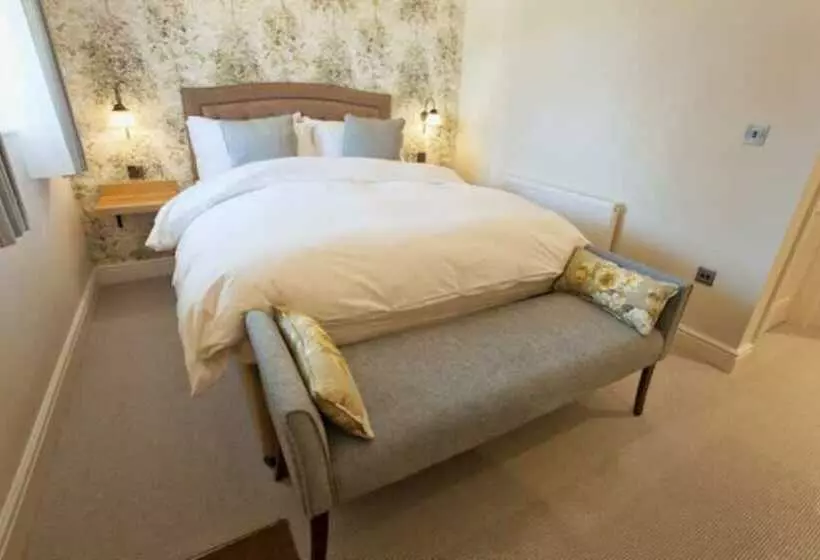 Hotelli The Inn West End