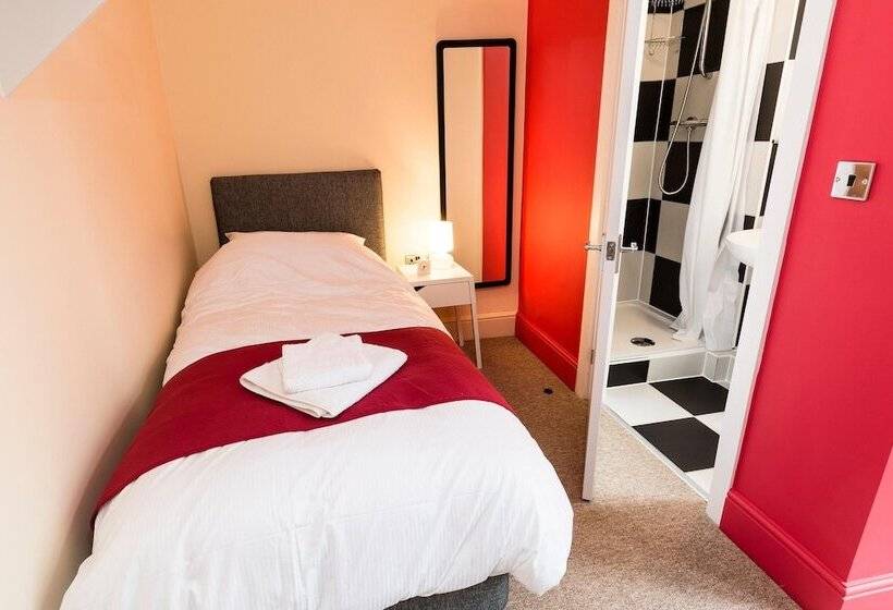 בית מלון כפרי Station